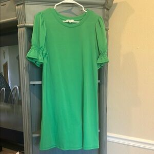 Crown & Ivy Green Ruffled Puff Sleeve Sundress